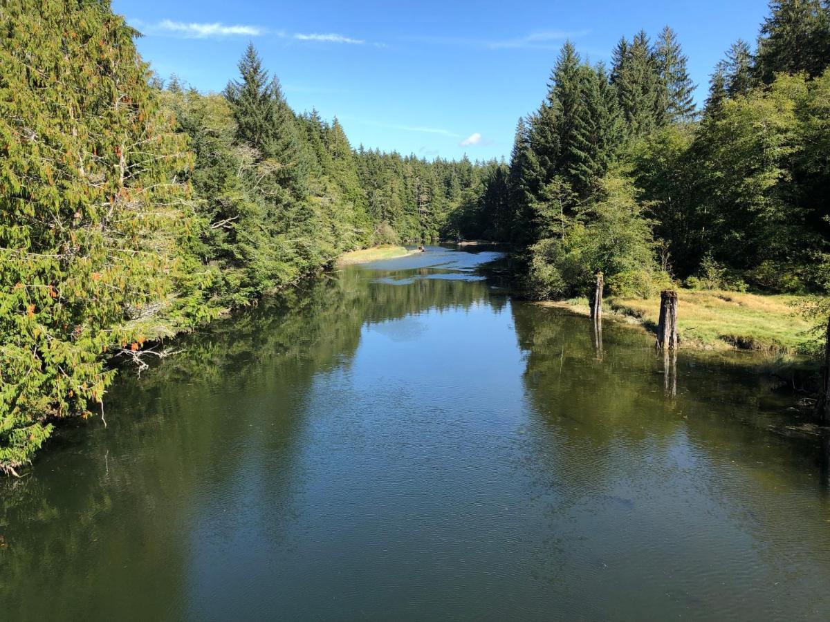 Port Renfrew Vacation Rentals Ngoại thất bức ảnh